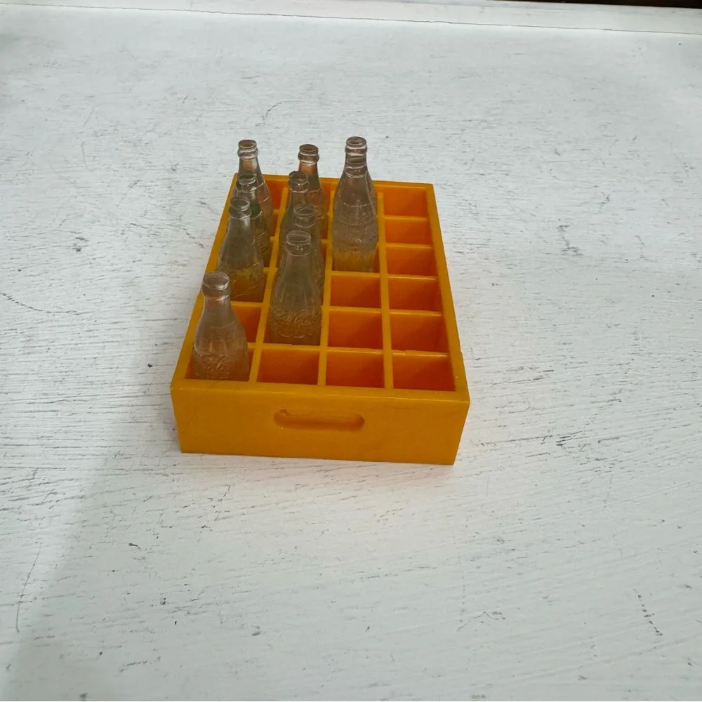 Green Miniature Glass Coca Cola Bottles In Crate - Picture 7 of 14